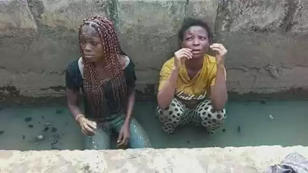 Two suspected female robbers caught with bundles of master keys (Photos)